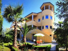 Luxus Haus in Zadar mit 4 Wohnungen