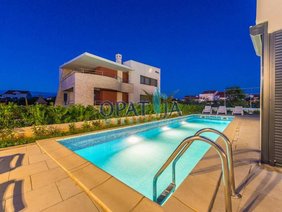 Hotel in Zadar direkt am Meer mit Pool 46 Zimmer 